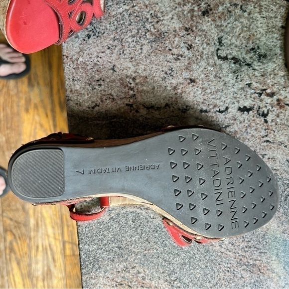 ADRIENNE Vittadini Red Cork Wedge Sandals Size 7 - Picture 6 of 9